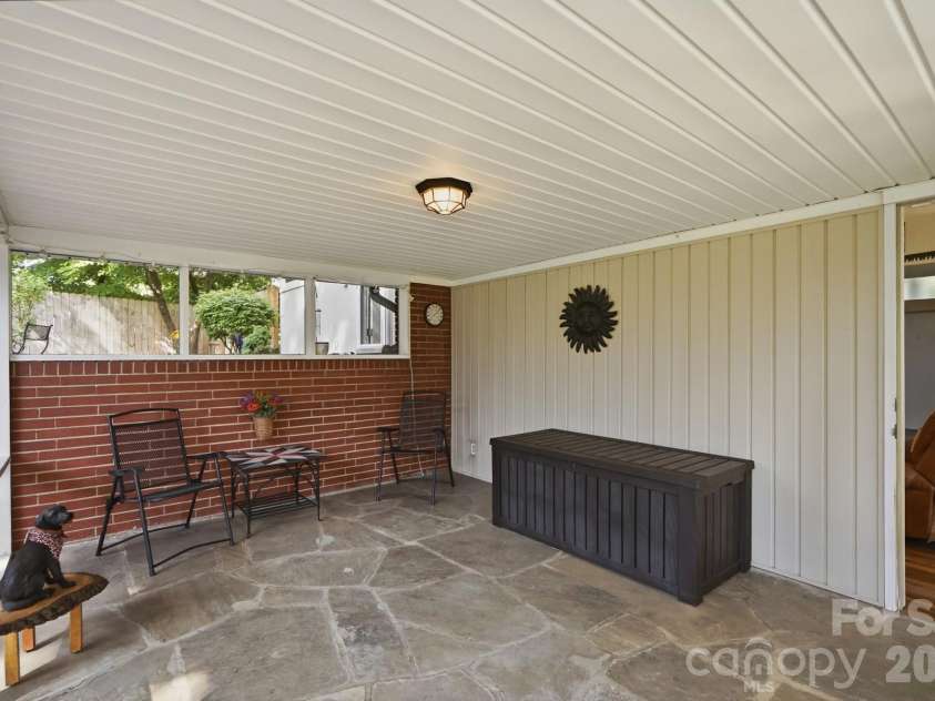 1656 Eastwood Drive, Kannapolis, NC 28083.  MLS# CAR4414753, YatesRealty ID 44507. 