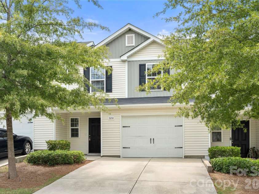 3214 Ellingford Road, Charlotte, NC 28214.  MLS# CAR4414889, YatesRealty ID 44510. 