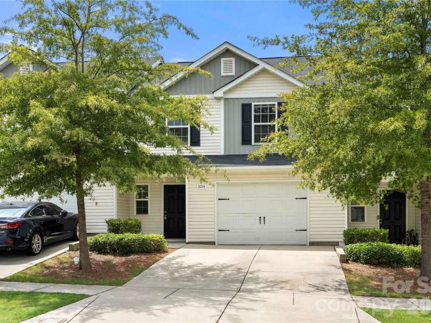 3214 Ellingford Road, Charlotte, NC 28214.  MLS# CAR4414889, YatesRealty ID 44510. 