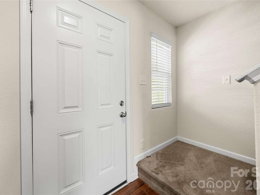 3214 Ellingford Road, Charlotte, NC 28214.  MLS# CAR4414889, YatesRealty ID 44510. 