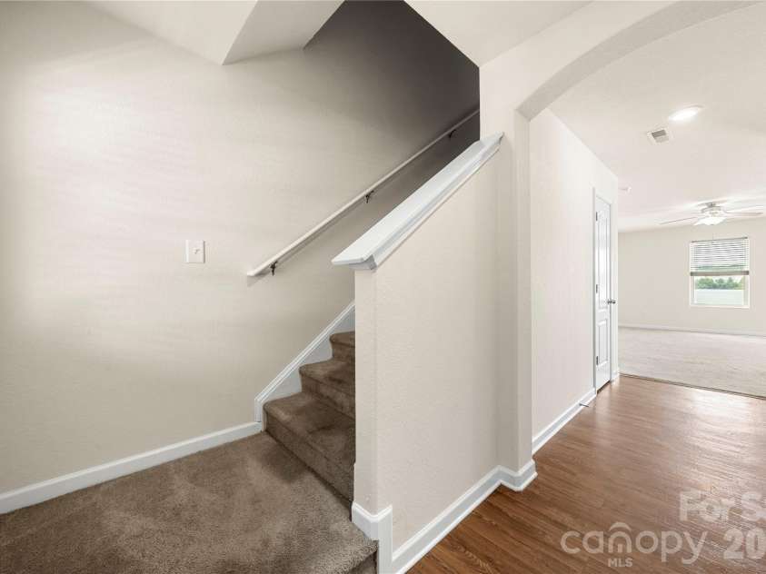 3214 Ellingford Road, Charlotte, NC 28214.  MLS# CAR4414889, YatesRealty ID 44510. 