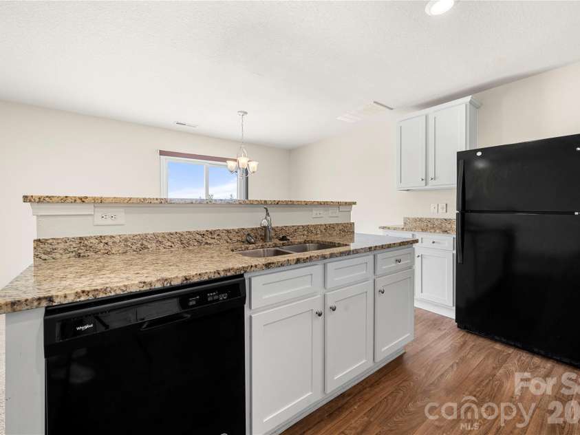 3214 Ellingford Road, Charlotte, NC 28214.  MLS# CAR4414889, YatesRealty ID 44510. 