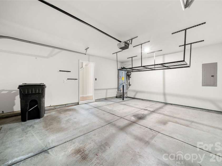 3214 Ellingford Road, Charlotte, NC 28214.  MLS# CAR4414889, YatesRealty ID 44510. 