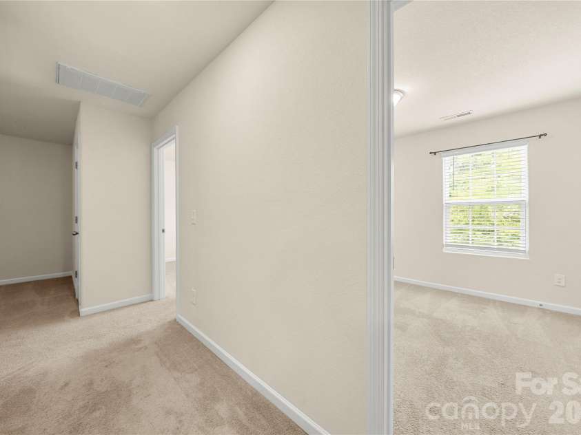 3214 Ellingford Road, Charlotte, NC 28214.  MLS# CAR4414889, YatesRealty ID 44510. 