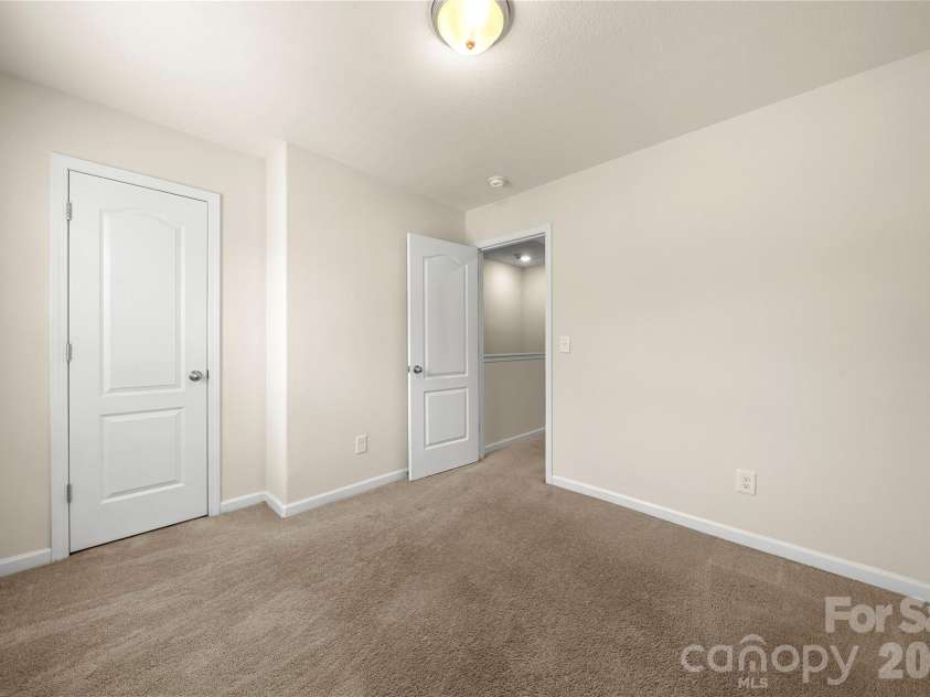 3214 Ellingford Road, Charlotte, NC 28214.  MLS# CAR4414889, YatesRealty ID 44510. 