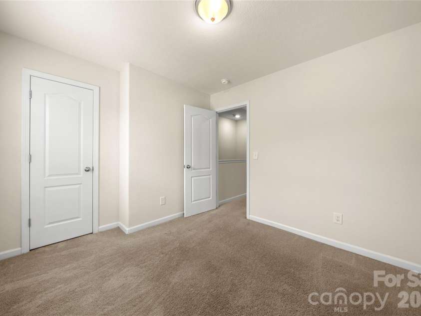 3214 Ellingford Road, Charlotte, NC 28214.  MLS# CAR4414889, YatesRealty ID 44510. 