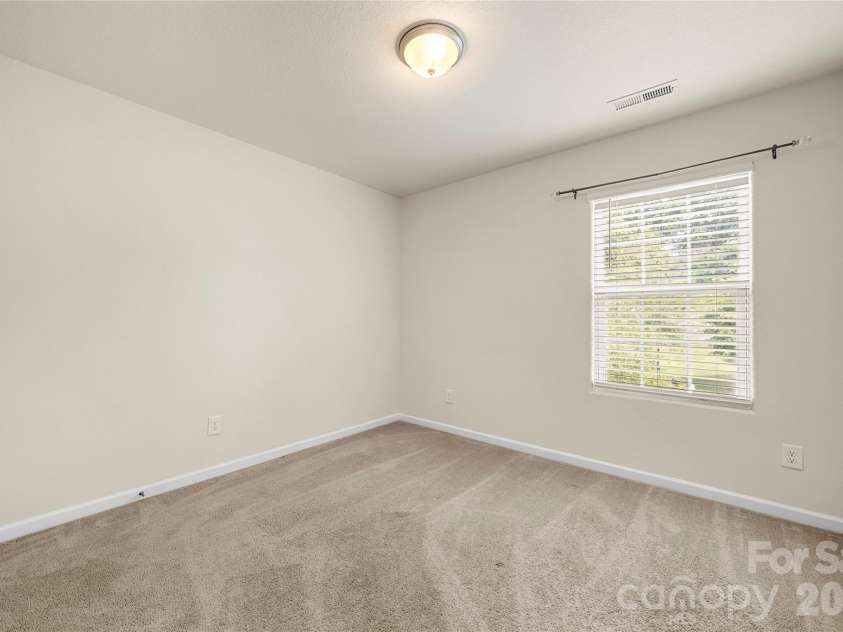 3214 Ellingford Road, Charlotte, NC 28214.  MLS# CAR4414889, YatesRealty ID 44510. 