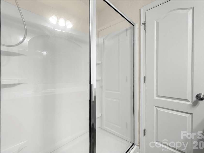 3214 Ellingford Road, Charlotte, NC 28214.  MLS# CAR4414889, YatesRealty ID 44510. 