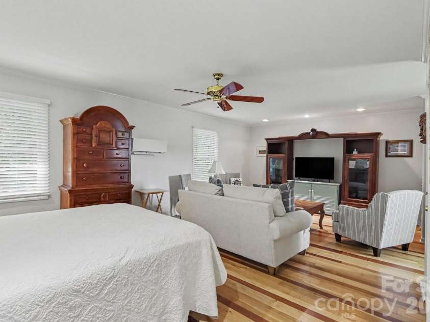 208 Stonemarker Road, Mooresville, NC 28117.  MLS# CAR4414939, YatesRealty ID 44512. 