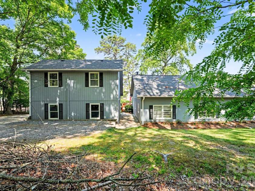 208 Stonemarker Road, Mooresville, NC 28117.  MLS# CAR4414939, YatesRealty ID 44512. 