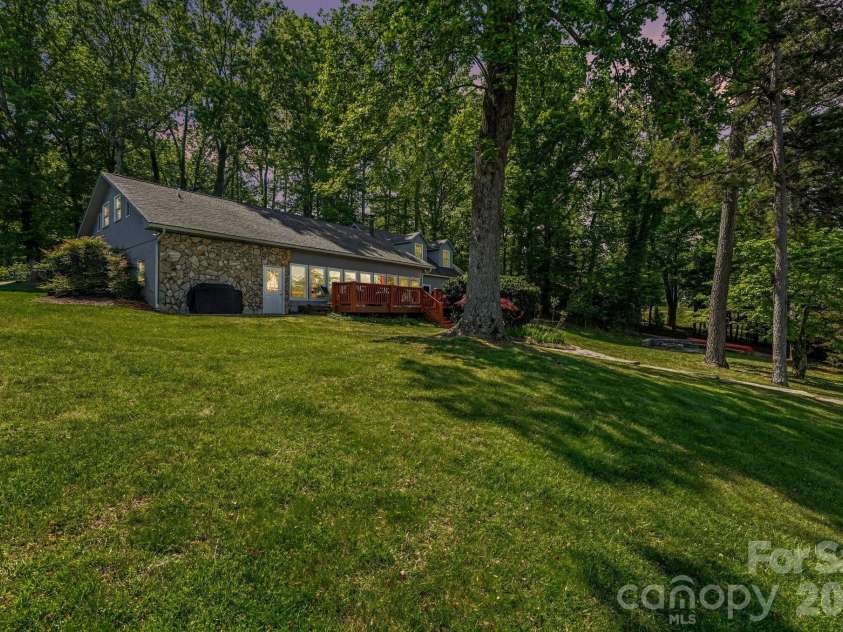 208 Stonemarker Road, Mooresville, NC 28117.  MLS# CAR4414939, YatesRealty ID 44512. 