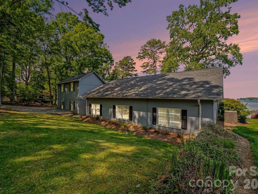 208 Stonemarker Road, Mooresville, NC 28117.  MLS# CAR4414939, YatesRealty ID 44512. 