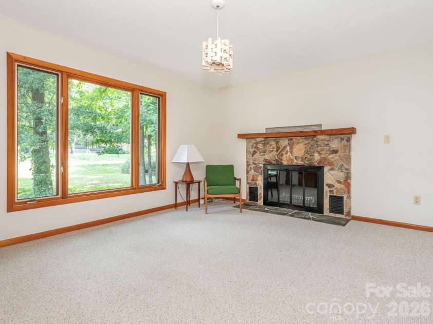 6211 Providence Court, Concord, NC 28027.  MLS# CAR4414034, YatesRealty ID 44513. Flex space