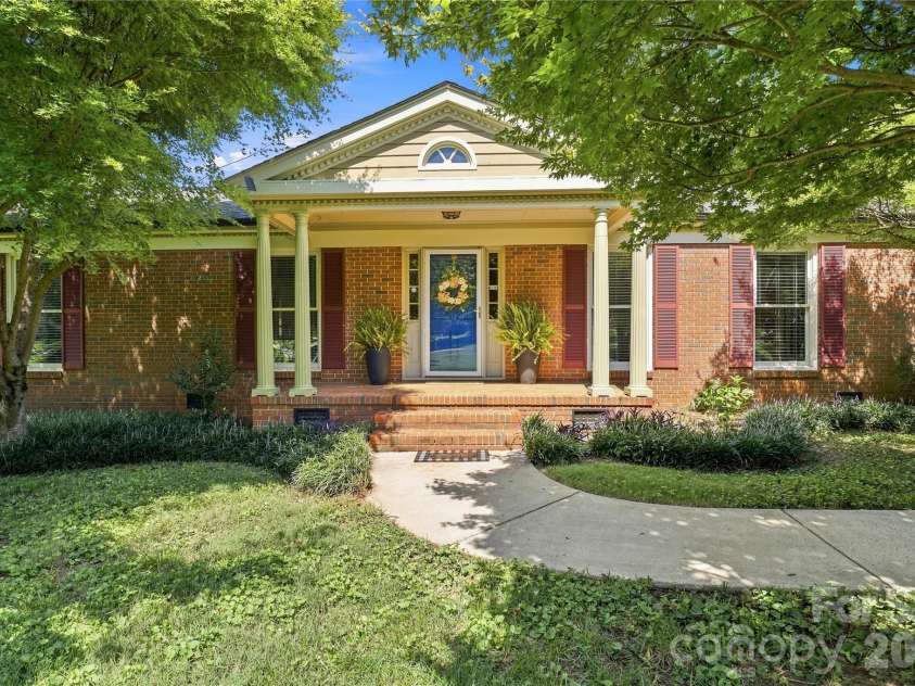 2038 Hempstead Road, Rock Hill, SC 29732.  MLS# CAR4413703, YatesRealty ID 44514. 
