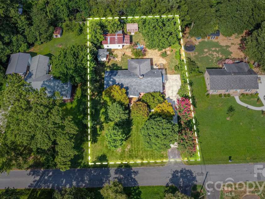 2038 Hempstead Road, Rock Hill, SC 29732.  MLS# CAR4413703, YatesRealty ID 44514. 