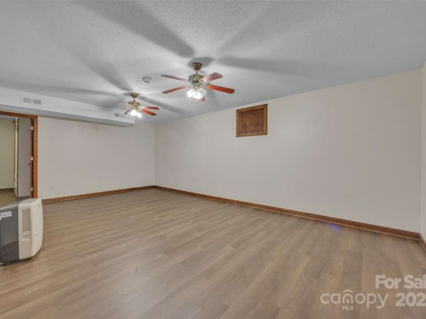 1144 Old Mountain Road, Statesville, NC 28677.  MLS# CAR4284201, YatesRealty ID 44516. 