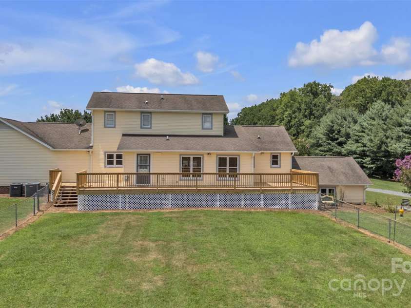 1144 Old Mountain Road, Statesville, NC 28677.  MLS# CAR4284201, YatesRealty ID 44516. 