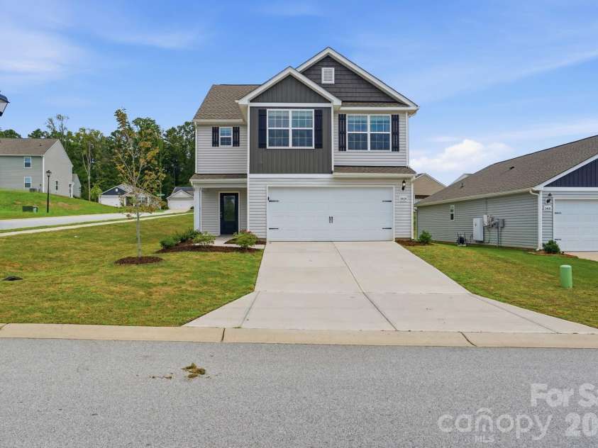 3404 Clover Valley Drive, Gastonia, NC 28052.  MLS# CAR4414276, YatesRealty ID 44517. 