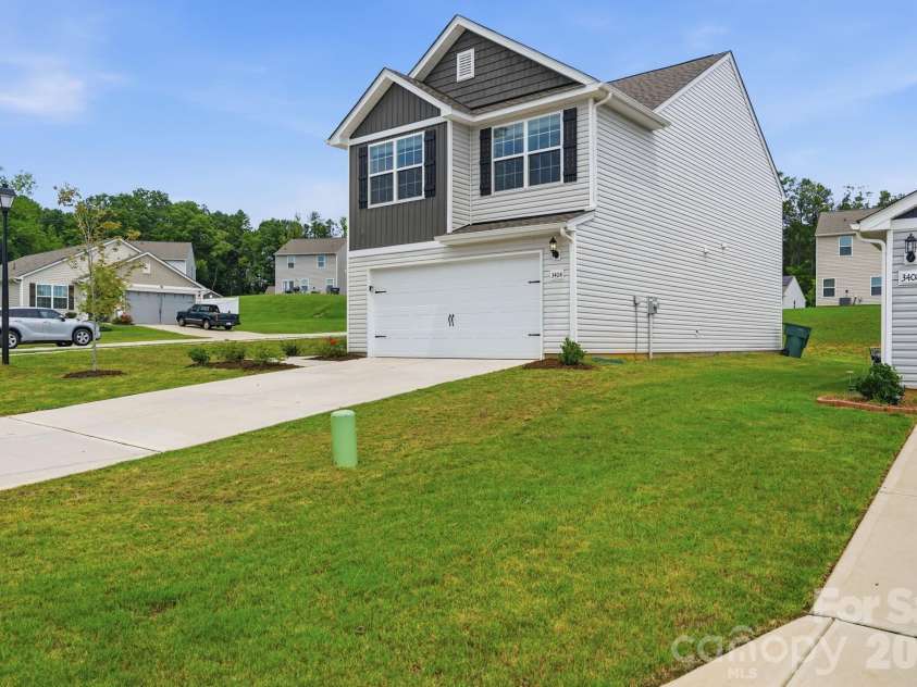 3404 Clover Valley Drive, Gastonia, NC 28052.  MLS# CAR4414276, YatesRealty ID 44517. 