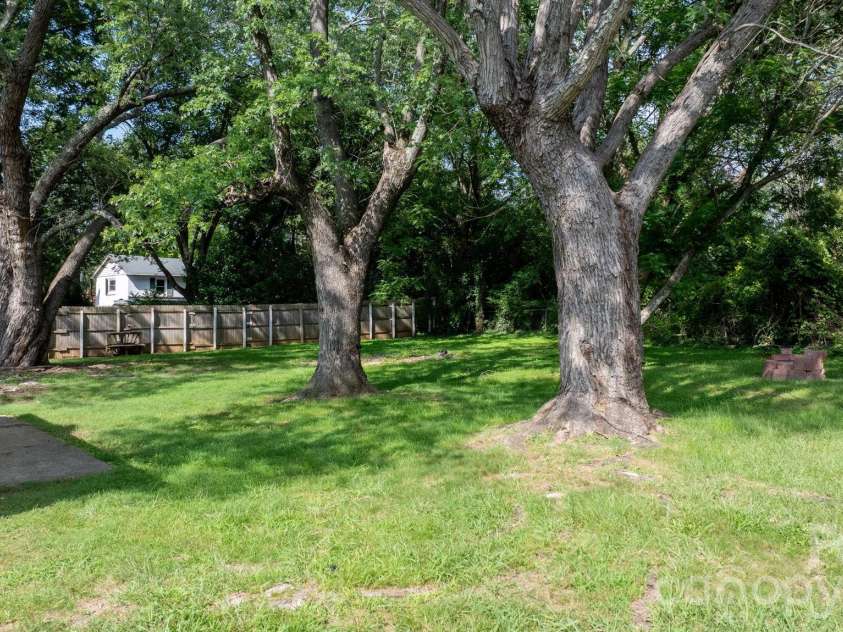 1320 14th Street Drive, Hickory, NC 28601.  MLS# CAR4414927, YatesRealty ID 44518. 