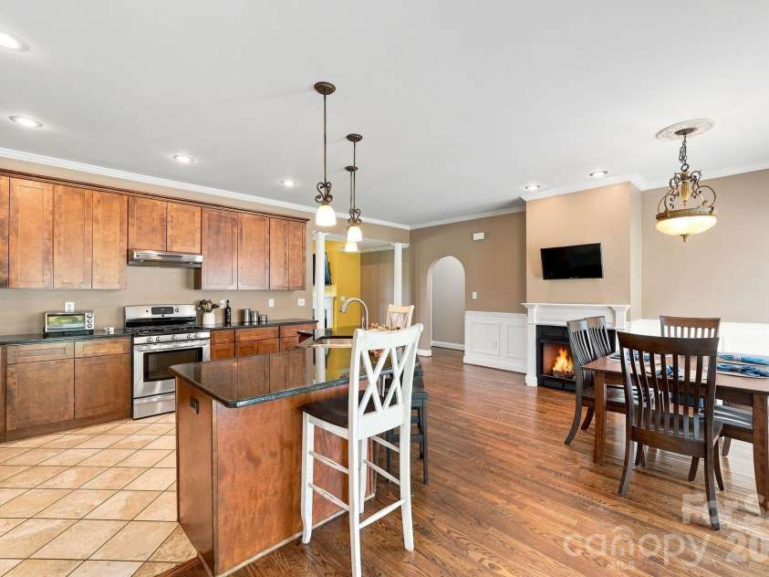 1134 Oakwood Drive, Chester, SC 29706.  MLS# CAR4414941, YatesRealty ID 44519. 