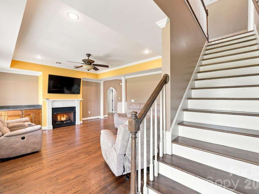 1134 Oakwood Drive, Chester, SC 29706.  MLS# CAR4414941, YatesRealty ID 44519. 