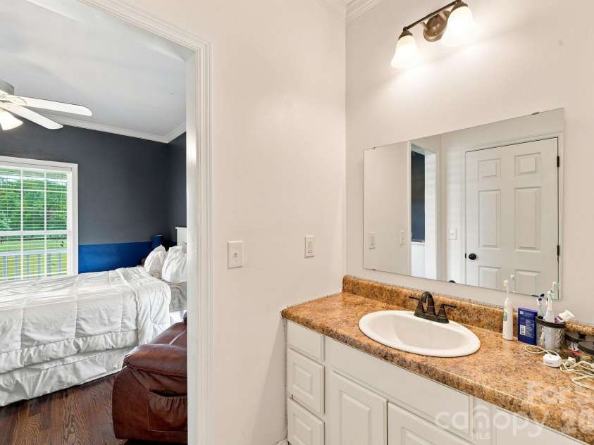 1134 Oakwood Drive, Chester, SC 29706.  MLS# CAR4414941, YatesRealty ID 44519. 