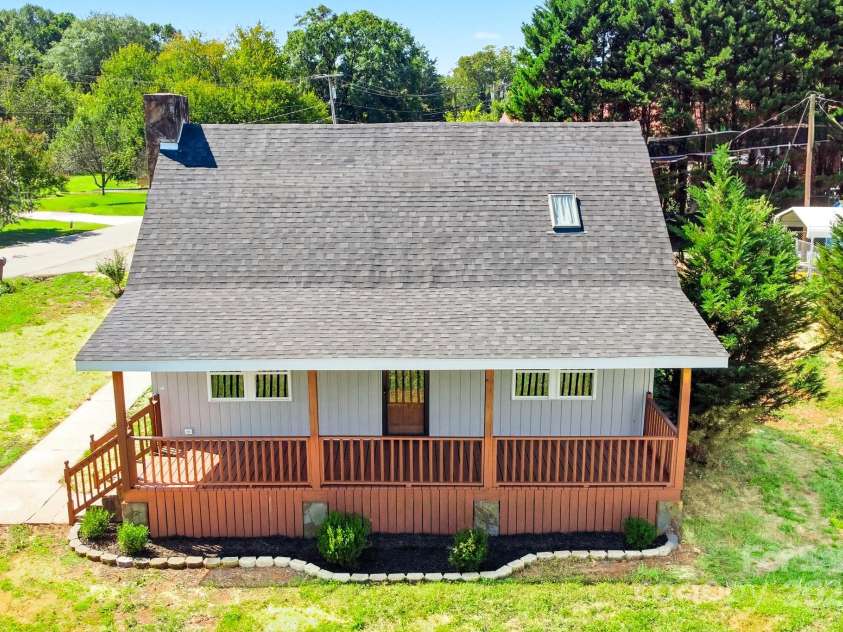 119 Yates Street, Dallas, NC 28034.  MLS# CAR4299567, YatesRealty ID 4452. 