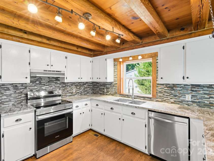 119 Yates Street, Dallas, NC 28034.  MLS# CAR4299567, YatesRealty ID 4452. 