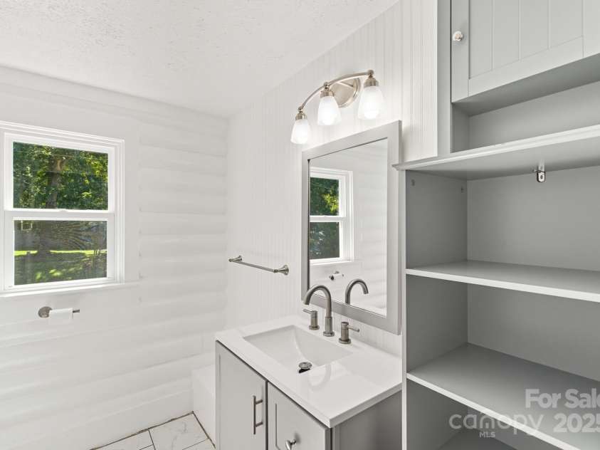 119 Yates Street, Dallas, NC 28034.  MLS# CAR4299567, YatesRealty ID 4452. 
