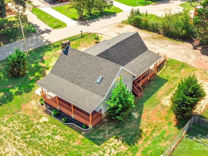 119 Yates Street, Dallas, NC 28034.  MLS# CAR4299567, YatesRealty ID 4452. 
