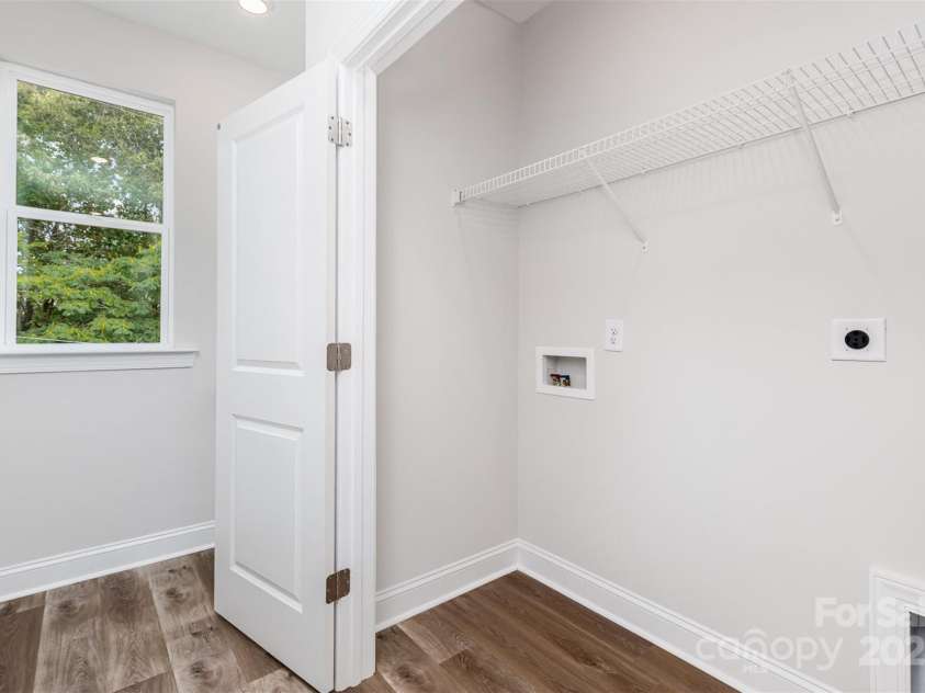 8931 Sharonbrook Drive, Charlotte, NC 28210.  MLS# CAR4243012, YatesRealty ID 4452. 