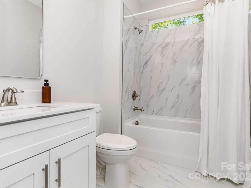 8931 Sharonbrook Drive, Charlotte, NC 28210.  MLS# CAR4243012, YatesRealty ID 4452. 