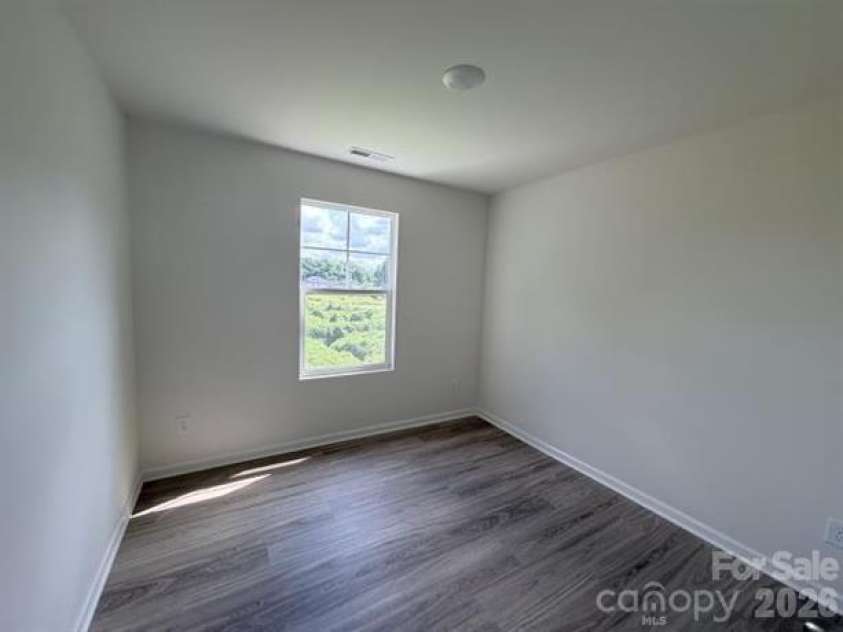 211 8th Avenue, Gastonia, NC 28054.  MLS# CAR4414650, YatesRealty ID 44520. 