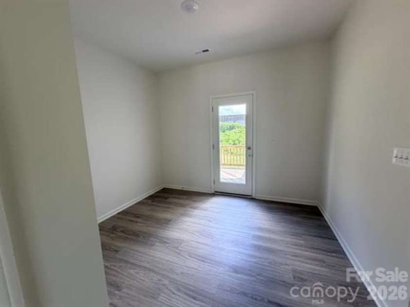 211 8th Avenue, Gastonia, NC 28054.  MLS# CAR4414650, YatesRealty ID 44520. 