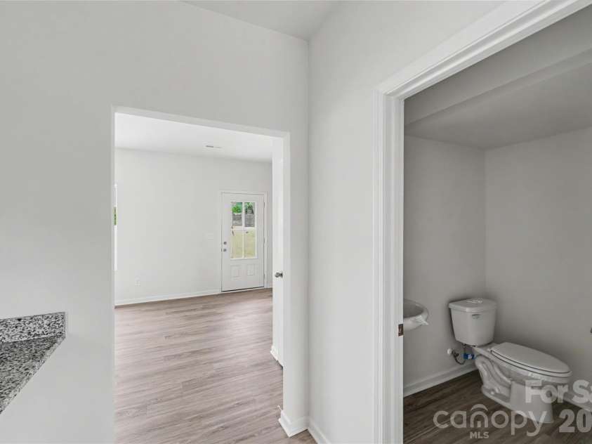 211 8th Avenue, Gastonia, NC 28054.  MLS# CAR4414650, YatesRealty ID 44520. 