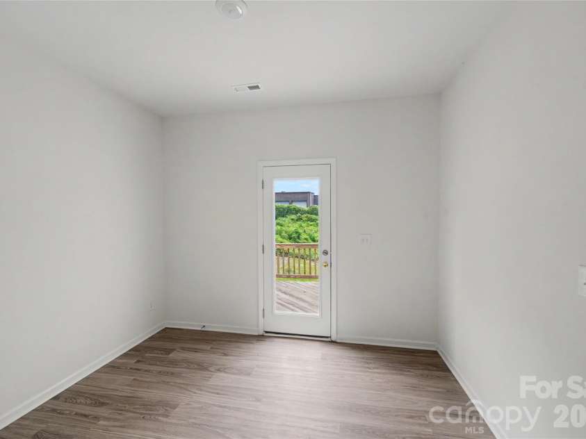 211 8th Avenue, Gastonia, NC 28054.  MLS# CAR4414650, YatesRealty ID 44520. 