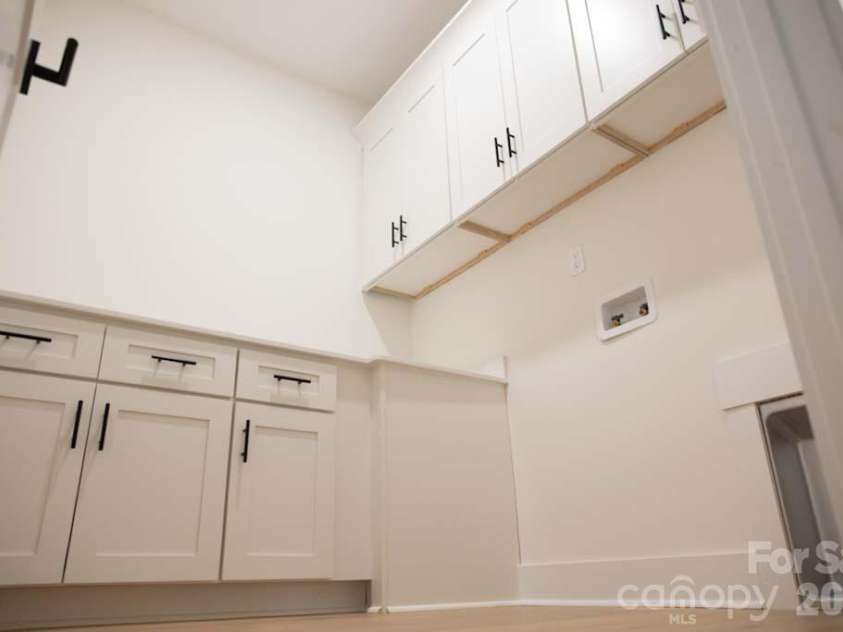 320 Laurel Crest Drive, Kannapolis, NC 28081.  MLS# CAR4413631, YatesRealty ID 44521. 
