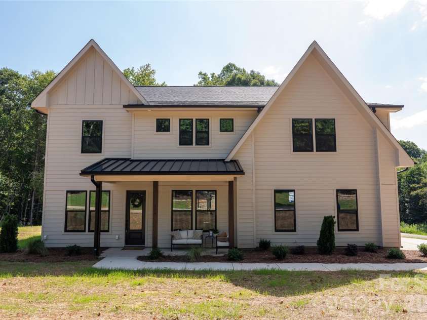 320 Laurel Crest Drive, Kannapolis, NC 28081.  MLS# CAR4413631, YatesRealty ID 44521. 