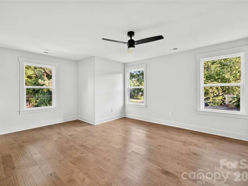 21017 Entrada Drive, Cornelius, NC 28031.  MLS# CAR4401505, YatesRealty ID 44524. Secondary Bedroom
