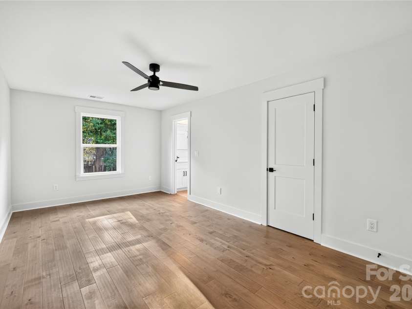 21017 Entrada Drive, Cornelius, NC 28031.  MLS# CAR4401505, YatesRealty ID 44524. Secondary Bedroom