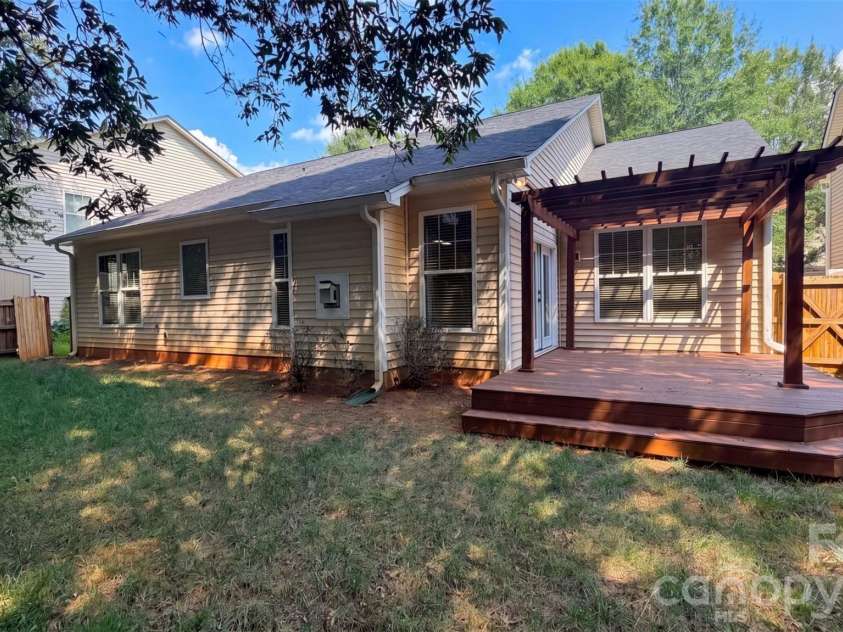 12740 Windyedge Road, Huntersville, NC 28078.  MLS# CAR4414956, YatesRealty ID 44527. 