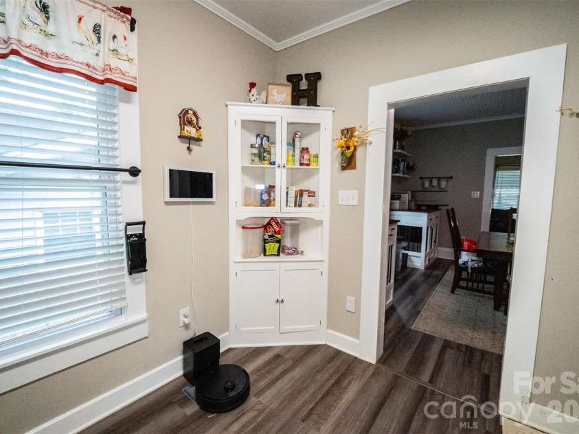 702 5th Street, Spencer, NC 28159.  MLS# CAR4413894, YatesRealty ID 44529. Kitchen