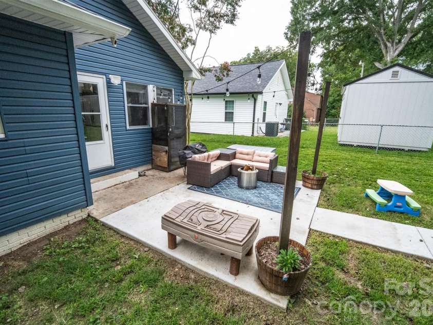 702 5th Street, Spencer, NC 28159.  MLS# CAR4413894, YatesRealty ID 44529. Outdoor patio