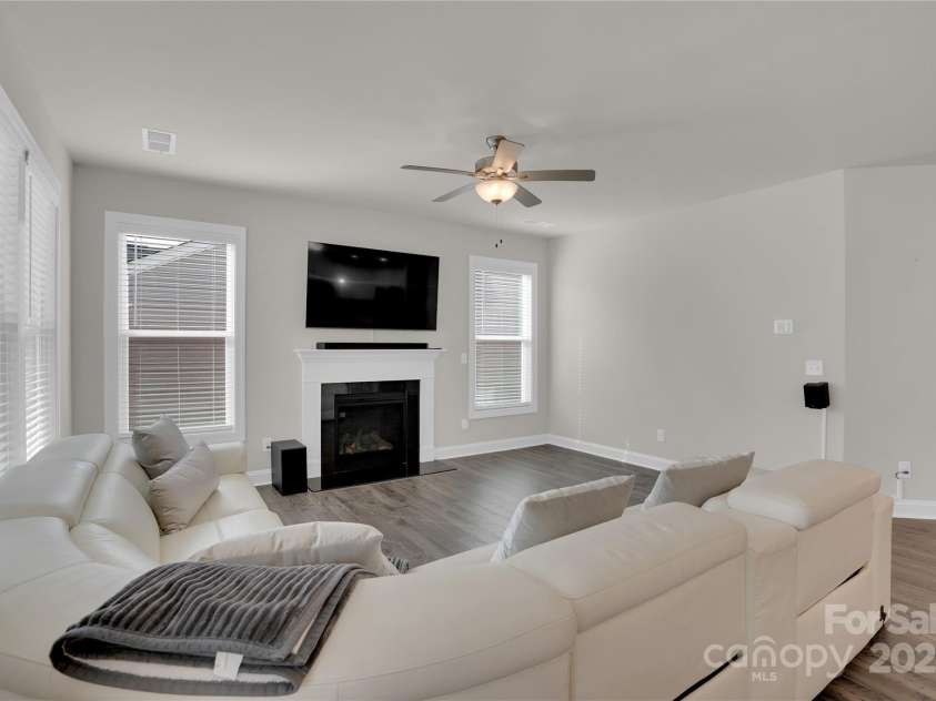 156 Bolter Lane, Elgin, SC 29045.  MLS# CAR4233566, YatesRealty ID 4453. 