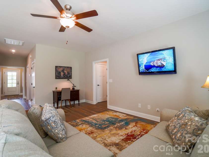 112B Deer Brook Drive, Shelby, NC 28150.  MLS# CAR4414725, YatesRealty ID 44533. 