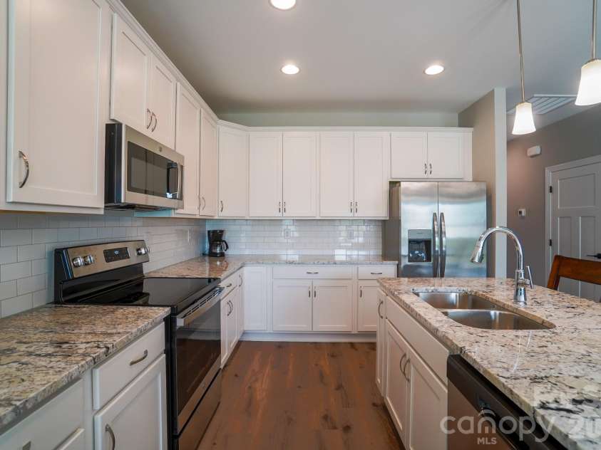 112B Deer Brook Drive, Shelby, NC 28150.  MLS# CAR4414725, YatesRealty ID 44533. 