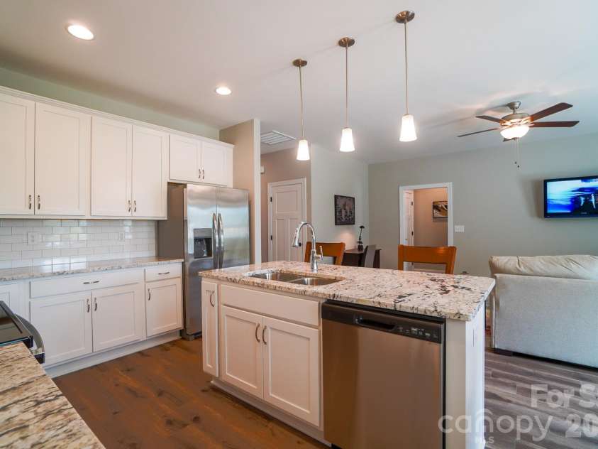 112B Deer Brook Drive, Shelby, NC 28150.  MLS# CAR4414725, YatesRealty ID 44533. 