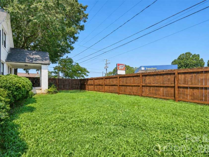 710 Sloop Avenue, Kannapolis, NC 28083.  MLS# CAR4414959, YatesRealty ID 44534. 