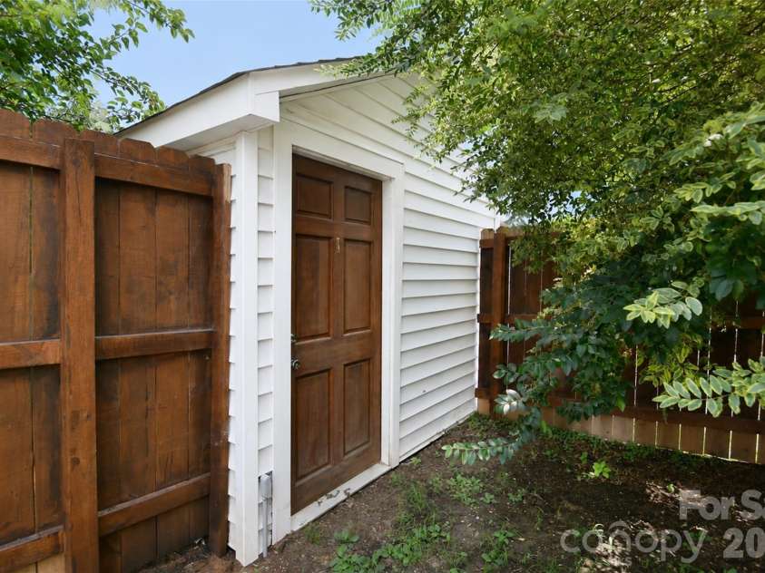 710 Sloop Avenue, Kannapolis, NC 28083.  MLS# CAR4414959, YatesRealty ID 44534. 
